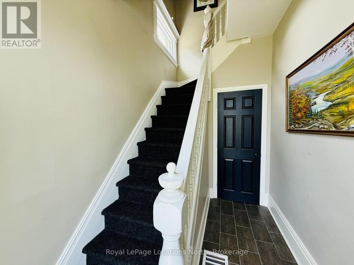 Property Photo:  154 Hickory Street Unit B  ON L9Y 3E8 
