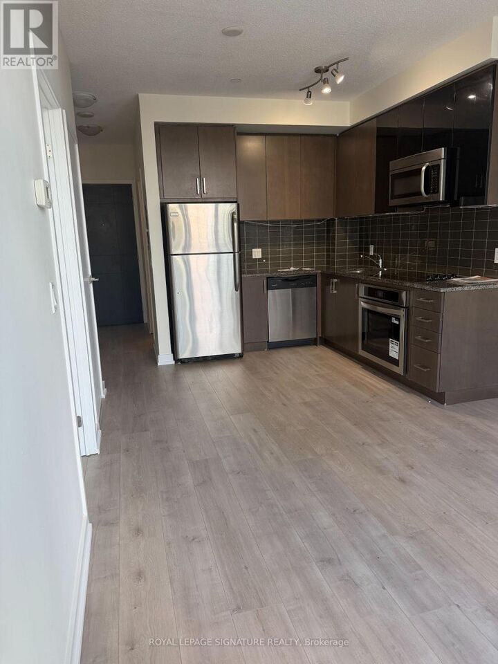 Property Photo: 89 Dunfield Avenue 705 ON M4S 0A4