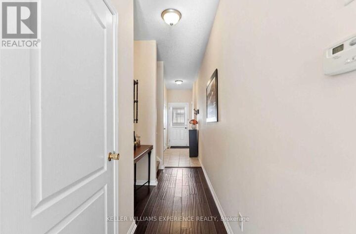 Property Photo:  488 Yonge Street 16  ON L4N 4E2 