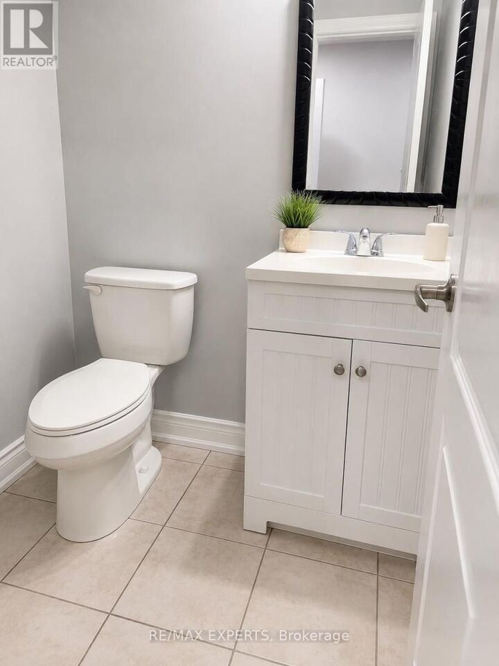 Property Photo:  180 Richvale Drive South  ON L6Z 4L5 