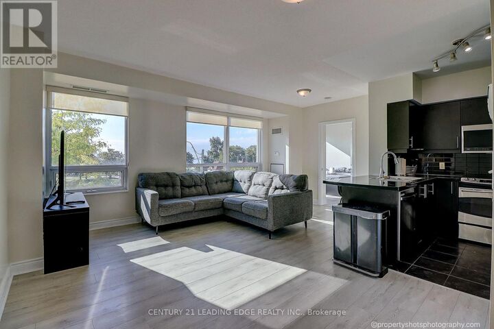 Property Photo: 1900 Lakeshore Boulevard 303 ON M6S 1A4
