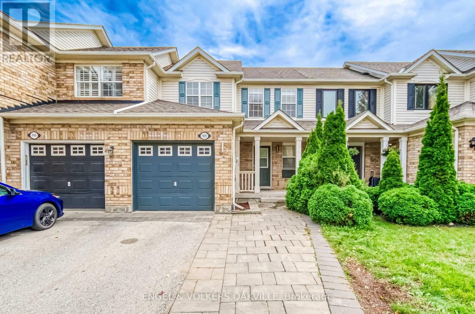 Property Photo:  1121 Barclay Circle  ON L9T 5W4 