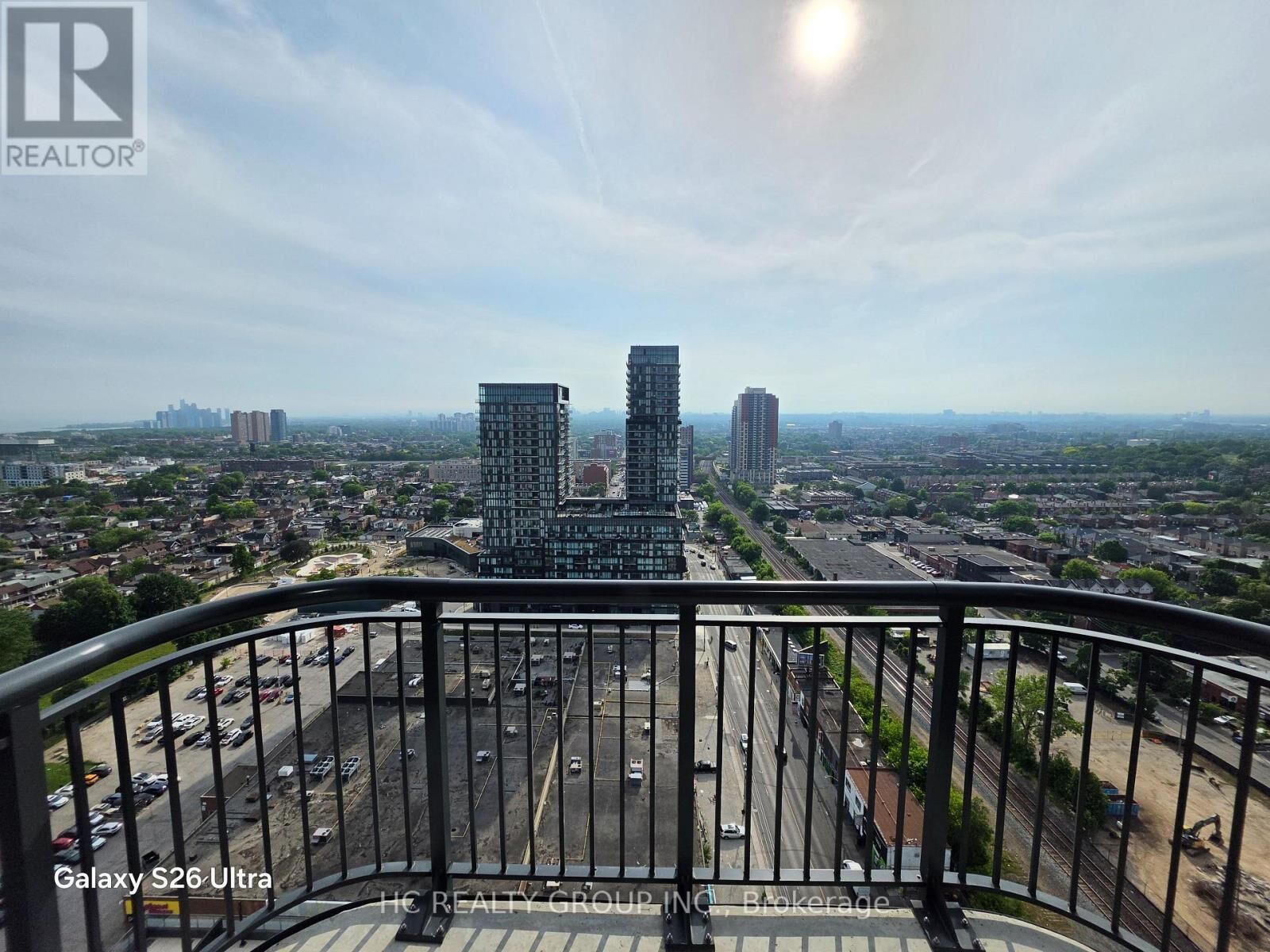 Property Photo:  1185 Dupont Street 2201  ON M6H 0G5 