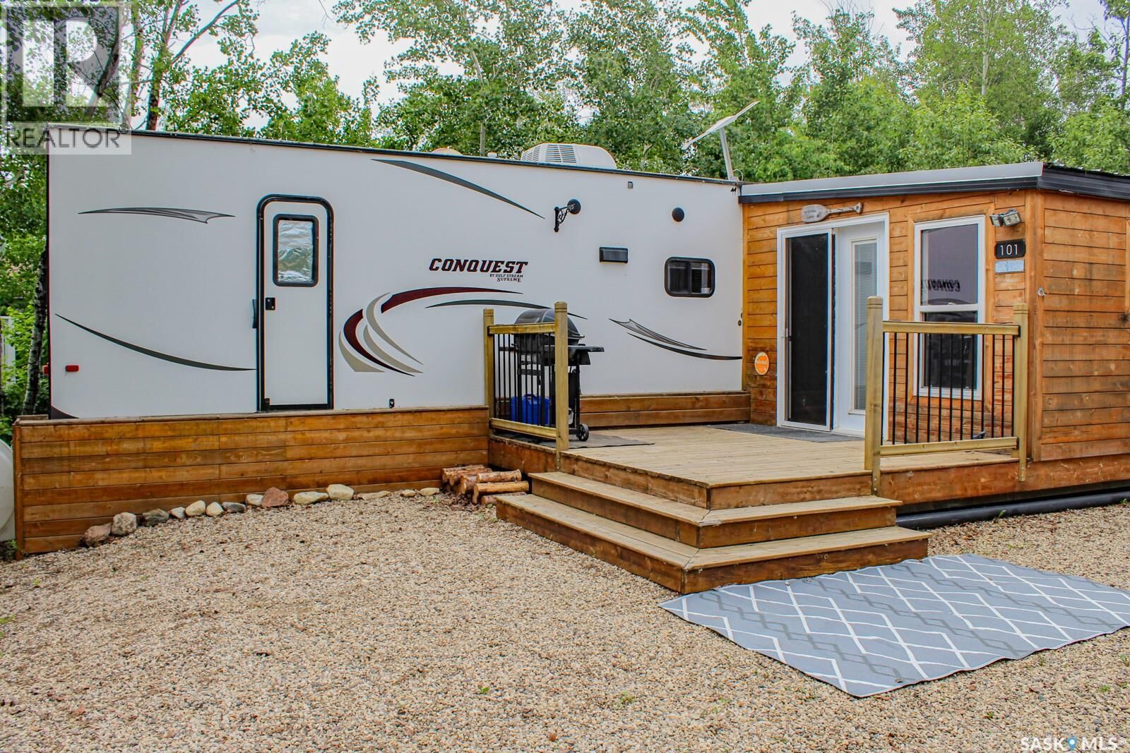 Property Photo: 101 Poplar Street SK S0K 1V0