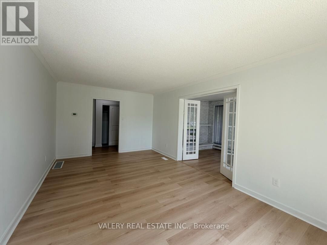 Property Photo:  64 Lexington Ave Avenue Main  ON M9V 2G8 
