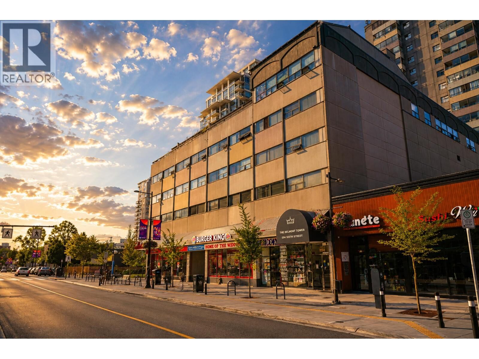 Property Photo:  534 Sixth Street 504  BC V3L 5K7 