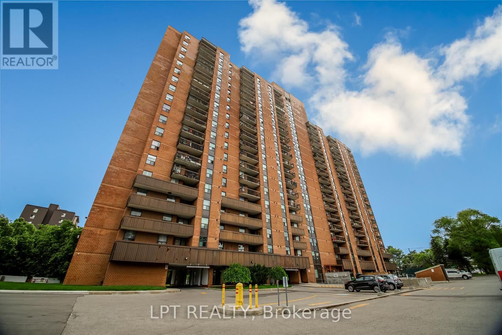 Property Photo:  90 Ling Road 209  ON M1E 4Y3 