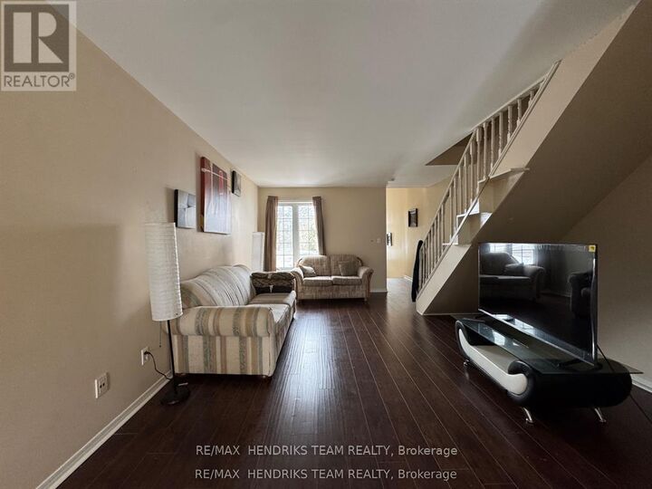 Property Photo:  308 Oakdale Avenue  ON L2P 2T5 
