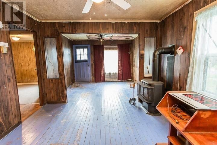 Property Photo:  196 Federation St S  ON P0R 1L0 