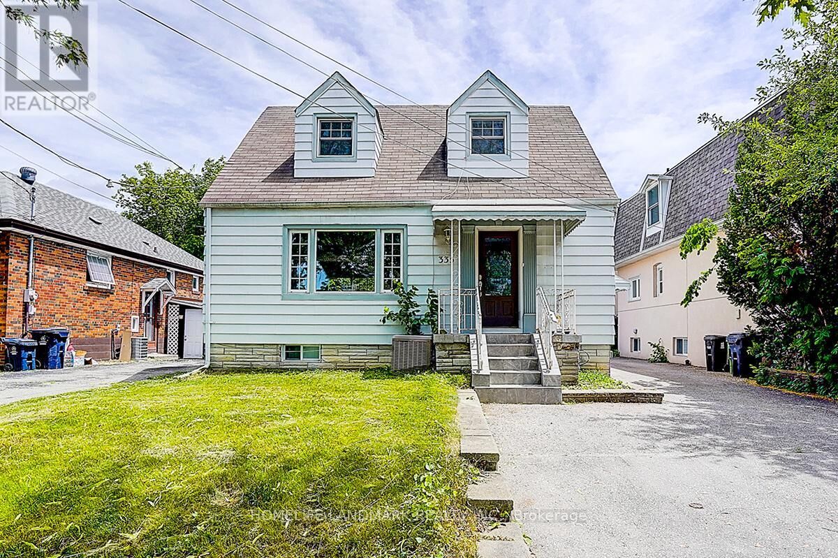 Property Photo:  335 Willowdale Drive  ON M2N 5A3 