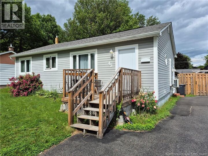 Property Photo:  45 Clearview Avenue  NB E3A 1J9 