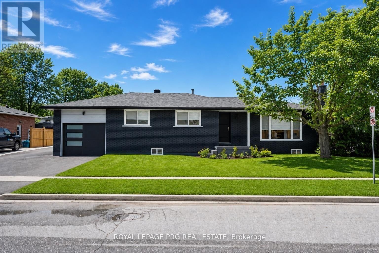 Property Photo:  263 Cook Street  ON L4M 4H7 