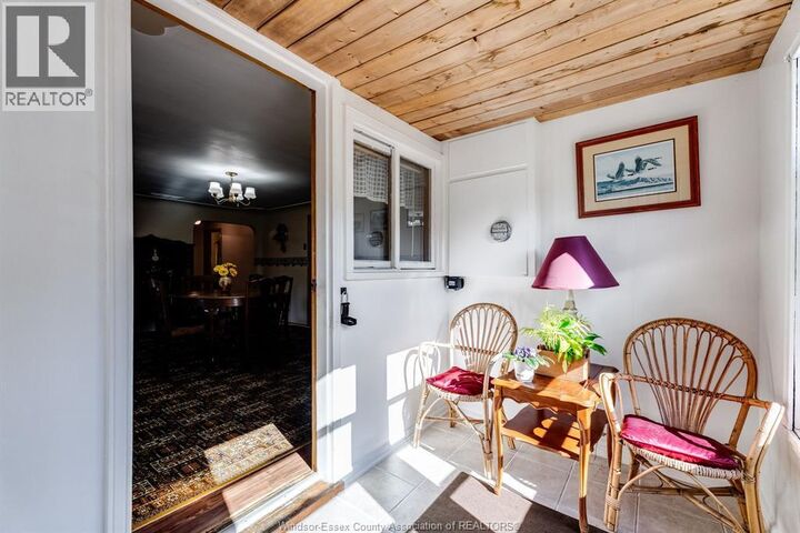 Property Photo:  62 Canal Street West  ON N0P 2L0 