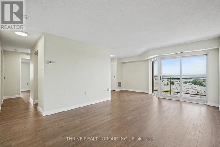 Property Photo: 860 Commissioners Road East 1403 ON N6C 5Y8