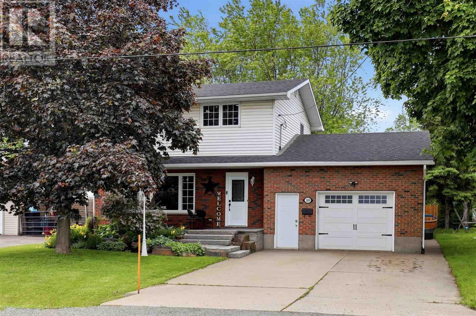 Property Photo:  309 Whitney Ave  ON P6C 5L9 
