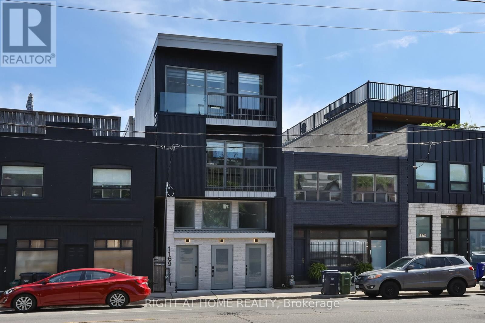 Property Photo:  1169 Davenport Road Unit 2  ON M6H 2G6 