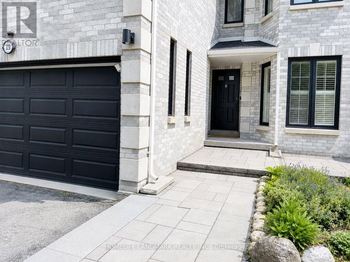 Property Photo:  19 Arvida Drive  ON L4J 7X8 