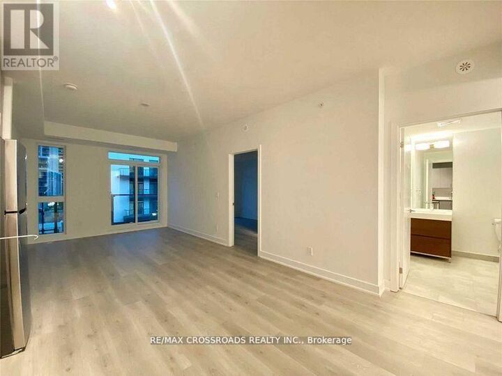 Property Photo:  1709 Bur Oak Avenue 307  ON L6E 0V7 