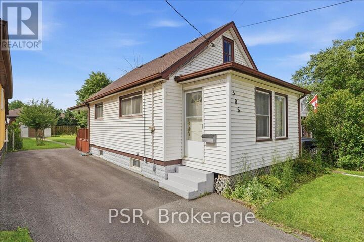 Property Photo:  506 Broadway Street  ON L3C 5M4 