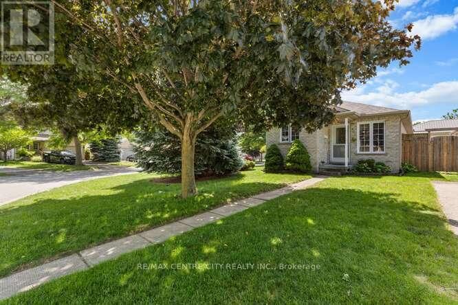Property Photo: 463 Exmouth Circle ON N5V 5G5