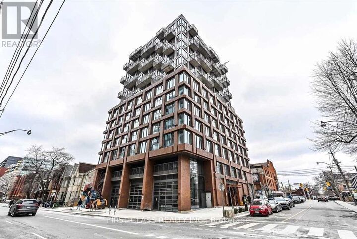 Property Photo: 2 Augusta Avenue 806 ON M5V 0T3