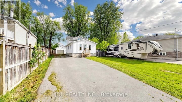 Property Photo: 245 Royal Road ON L4P 2T9
