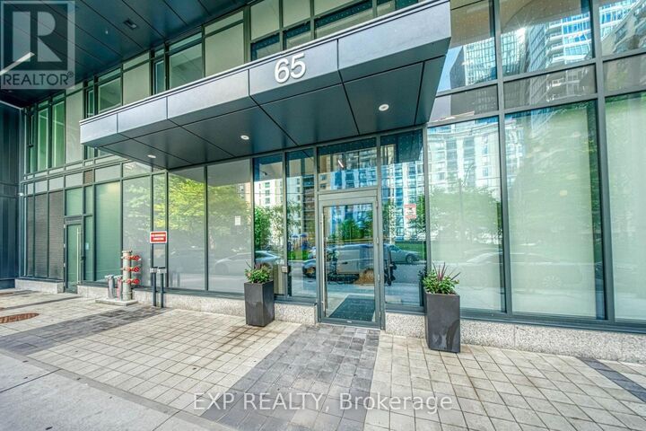 Property Photo: 65 Mutual Street 1502 ON M5B 0E5