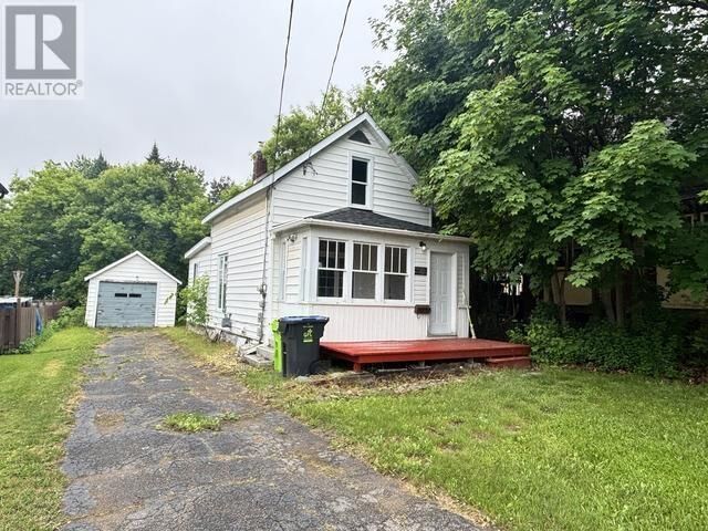 Property Photo: 395 Morin St ON P6C 3E7