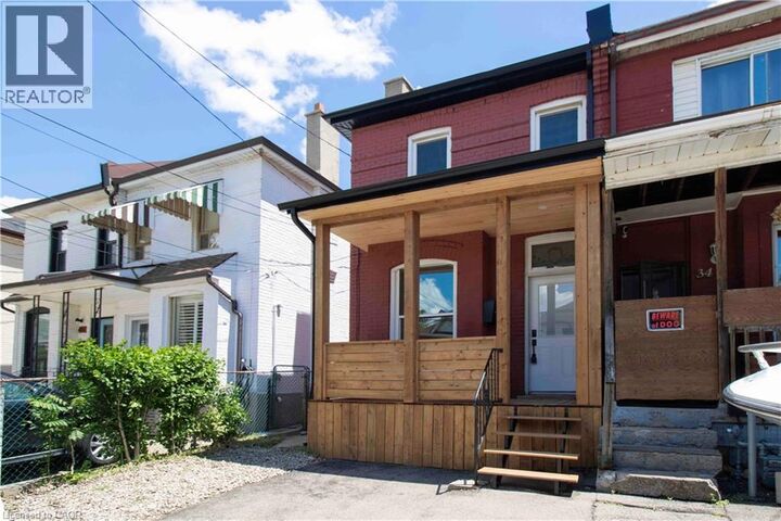 Property Photo:  36 Fullerton Avenue  ON L8L 6G8 