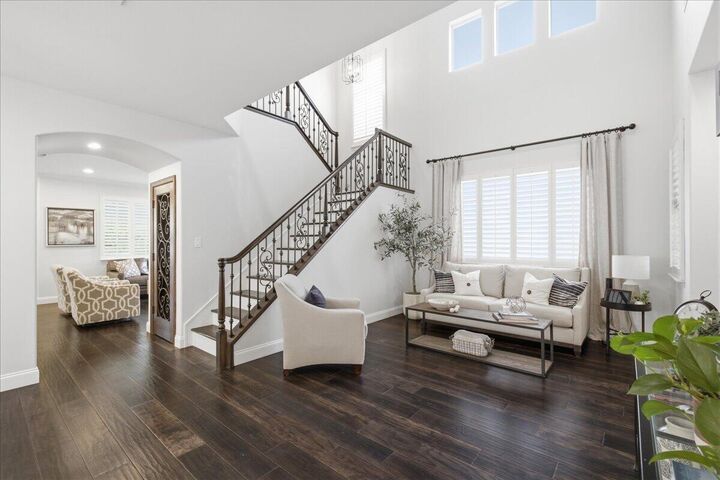 Property Photo: 23505 Gentian Court CA 91354