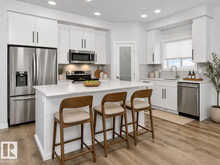 Property Photo: 2940 65 Street SW AB T6X 2Z3