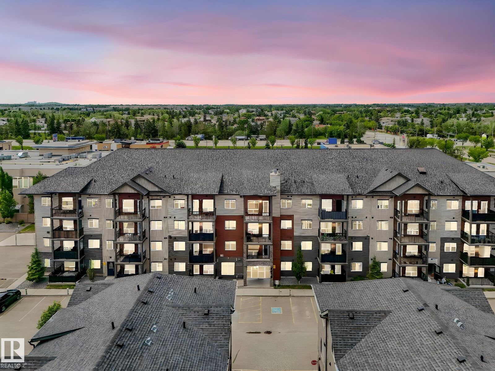 Property Photo:  9519 160 Avenue NW 406  AB T5Z 0N1 