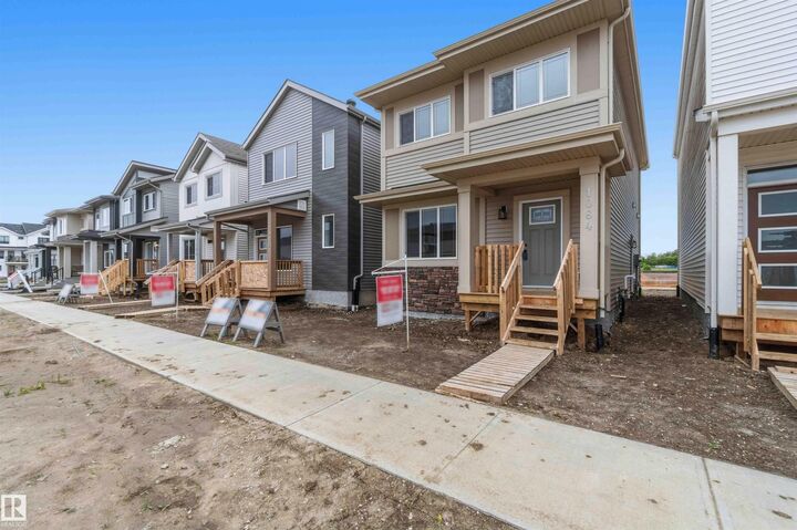 1084 McLeod Avenue — photo 1