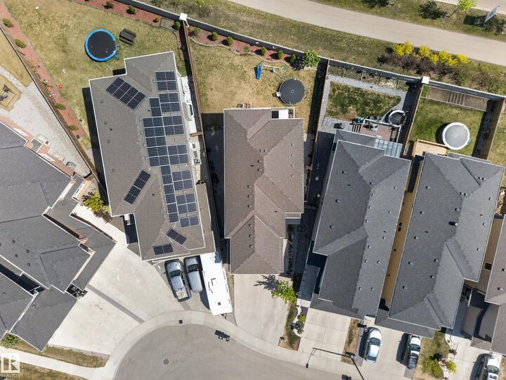 Property Photo:  1927 18 Street NW  AB T6T 2K9 