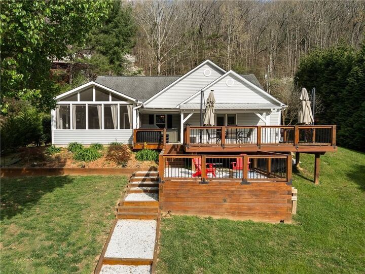 Property Photo: 201 Talona Lake Terrace GA 30536