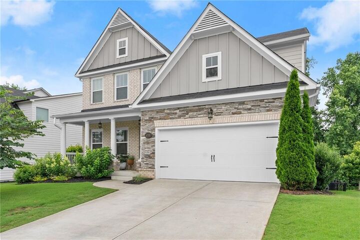 Property Photo: 4730 Sandy Creek Drive GA 30028