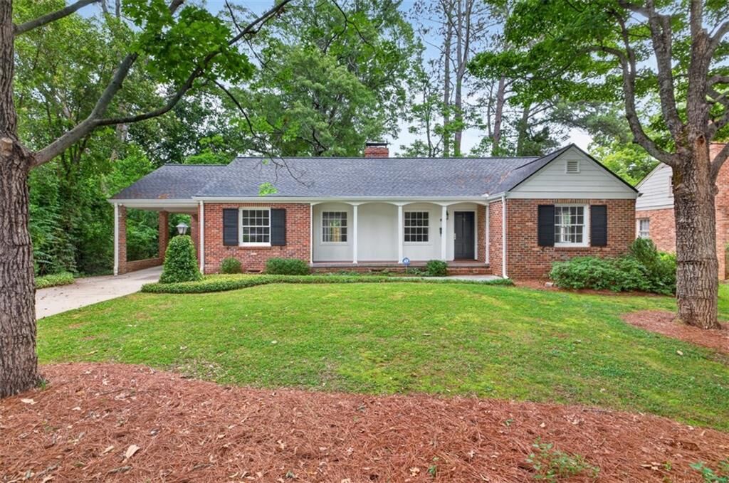 Property Photo:  225 Mount Vernon Place  GA 30606 