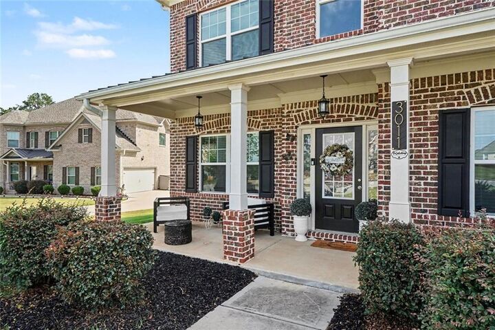 Property Photo: 3011 Centennial Court NE GA 30013