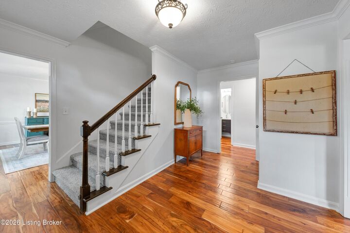 Property Photo:  9003 Blossom Ln  KY 40242 