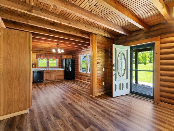 Property Photo: 500 Helms Way KY 42437