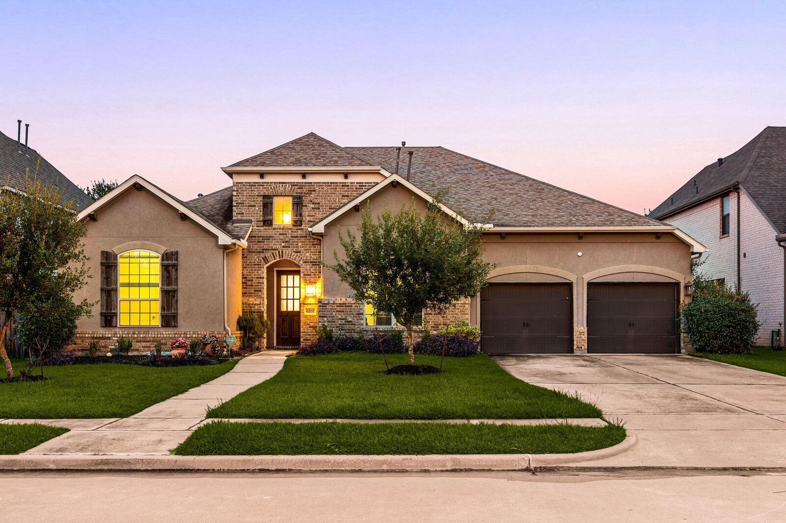 Property Photo:  6202 Meadow Bluff Court  TX 77407 