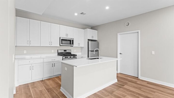 Property Photo:  475 Communipaw Ave 209  NJ 07304 
