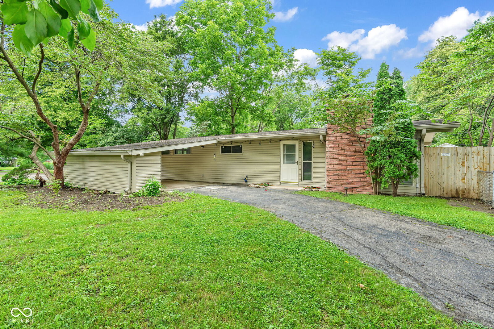 Property Photo:  9105 Washington Boulevard  IN 46240 