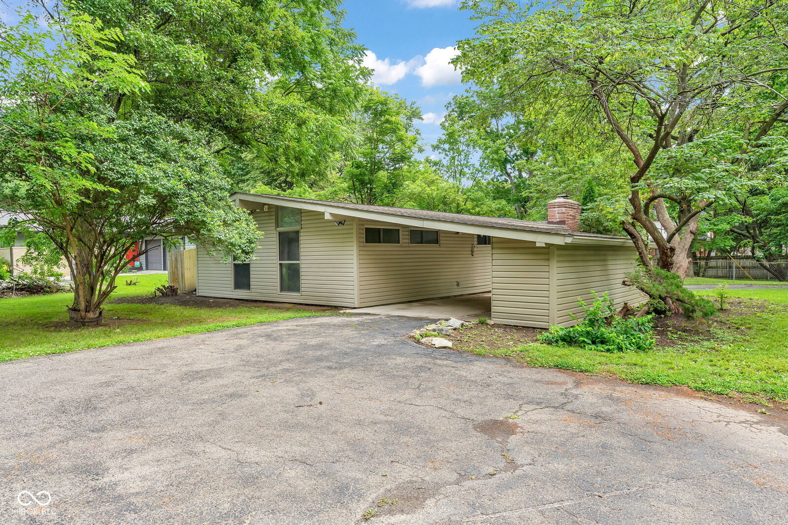 Property Photo:  9105 Washington Boulevard  IN 46240 