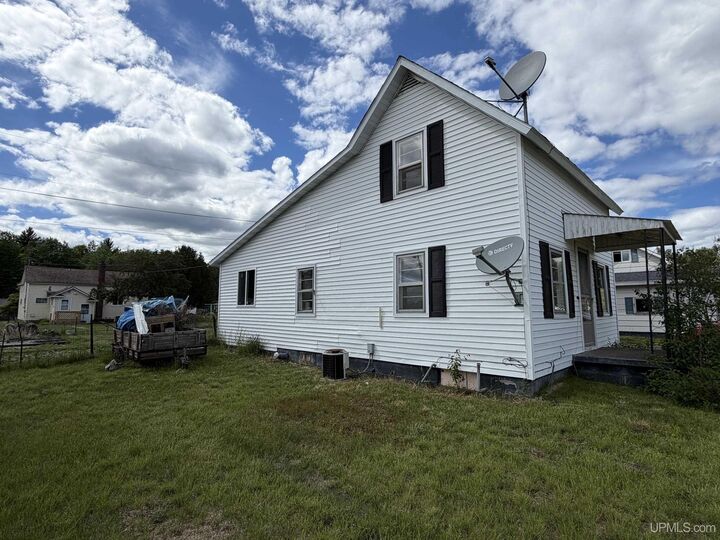 Property Photo:  377 Pine Street  MI 49879-9258 