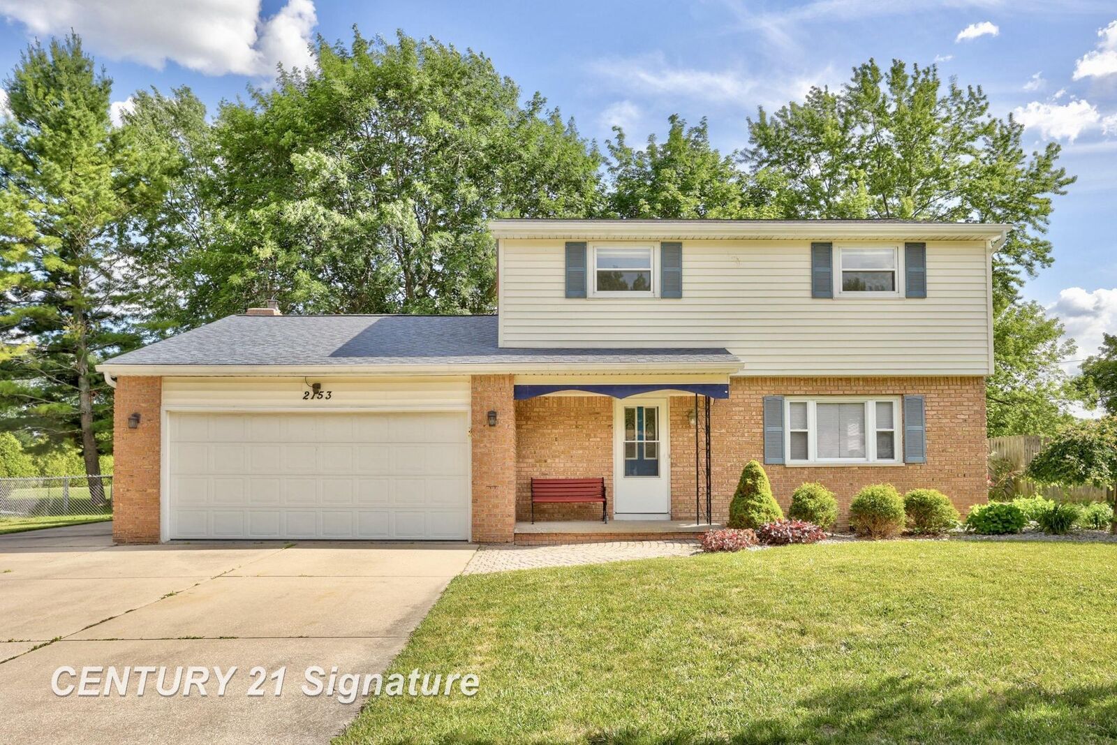 Property Photo: 2153 Starlite Drive MI 48603