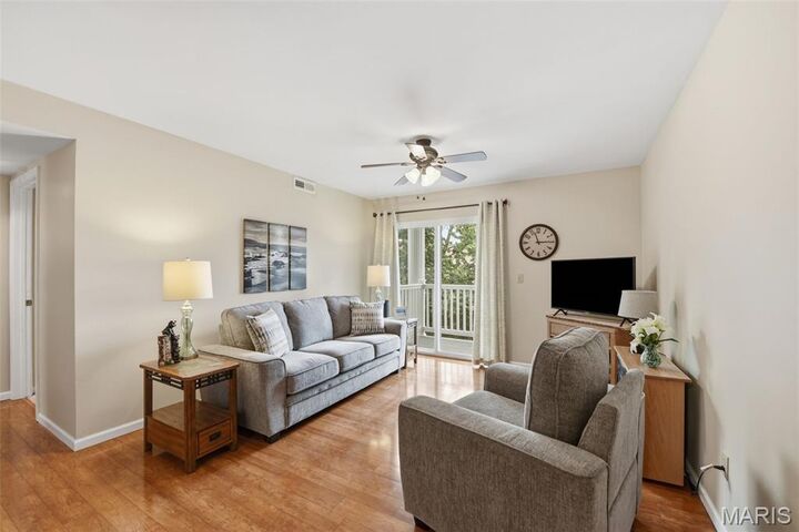 Property Photo: 12401 Somerset Place Drive MO 63128
