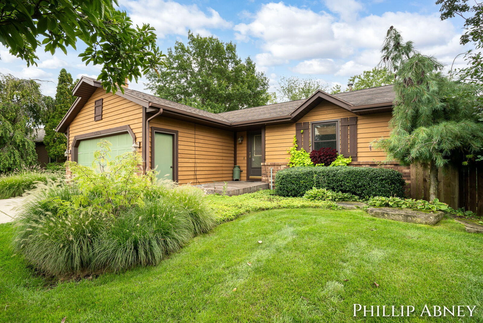 Property Photo:  5080 Rum Creek Court SE  MI 49508 