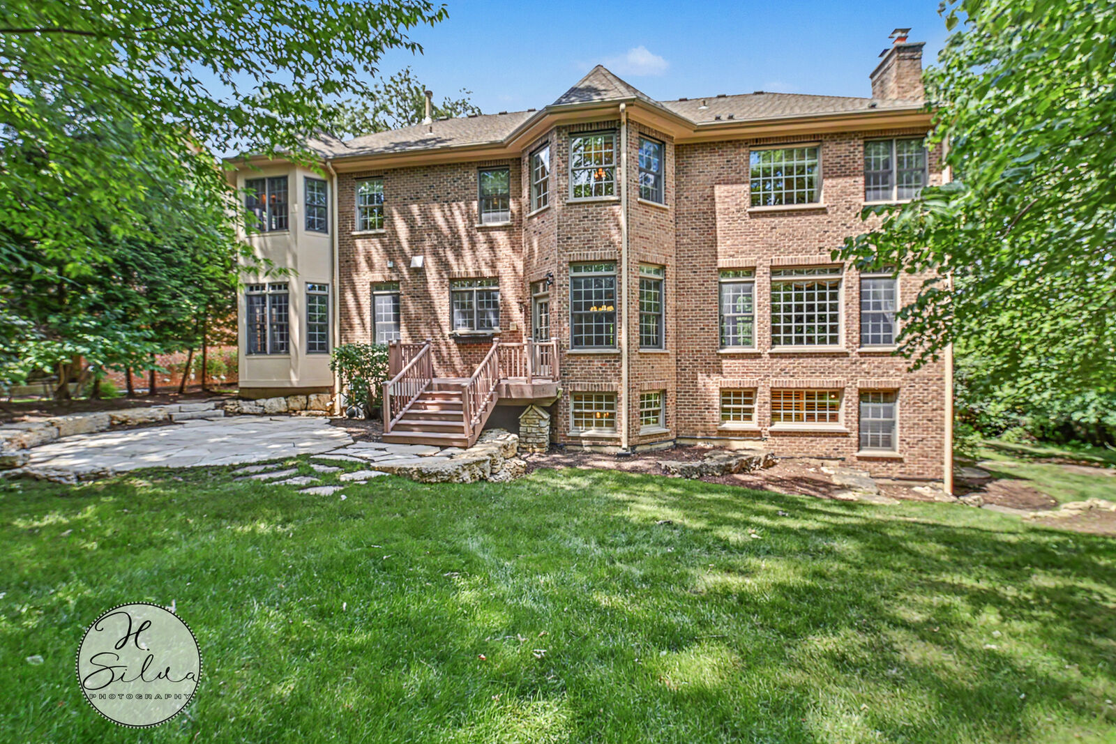 Property Photo:  426 W Haley's Hill Court  IL 60067 