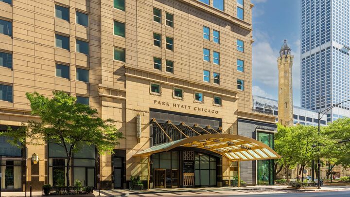 Property Photo:  800 N Michigan Avenue 4703  IL 60611 